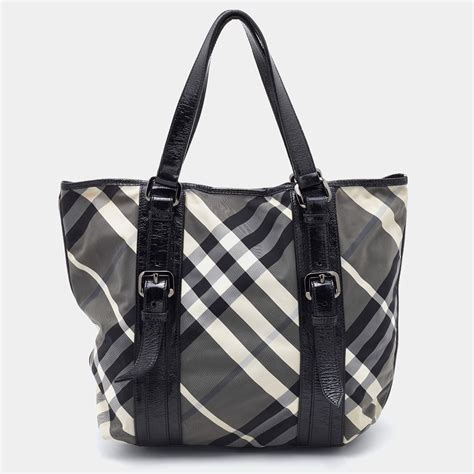 burberry beat check tote